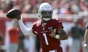 Cards' Murray sets NFL rookie record for consecutive passes without INT