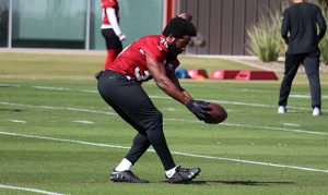 Cardinals release running back Alfred Morris, sign LB Zach Brown
