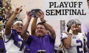 Burrow throws 7 TDs, No. 1 LSU routs No. 4 Oklahoma in Peach Bowl