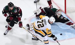 Niklas Hjalmarsson returns as Coyotes fall to Penguins in shootout