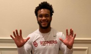 Cardinals QB Kyler Murray donates $25,000 to emergency meal fund