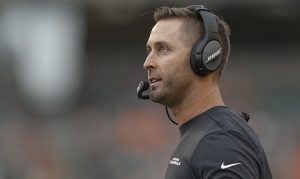 Cardinals' Kliff Kingsbury near top in odds for coach of the year