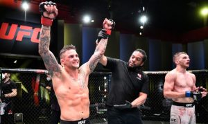 Dustin Poirier wins decision over Dan Hooker in UFC thriller