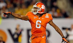 Cardinals' DeAndre Hopkins defends Clemson coach Dabo Swinney