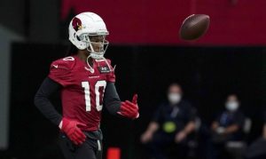 DeAndre Hopkins tweets he is not holding out while missing practice
