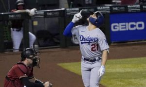 Missed opportunities push Diamondbacks to 5th straight loss