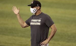 Torey Lovullo sees rebound by D-backs, Madison Bumgarner and himself