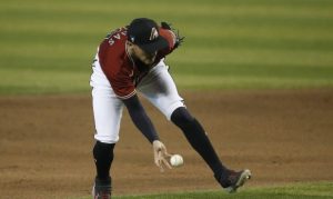 Josh Rojas' incredible inning-ending double play saves D-backs in 7th