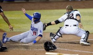 Late rally comes up short, D-backs fall to Dodgers in extras