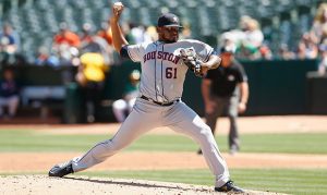 Diamondbacks claim right-hander Rogelio Armenteros from Astros