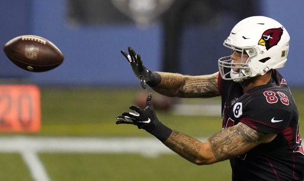 Arizona Cardinals tight end Evan Baylis caches a pass before an NFL football game against the Seatt...