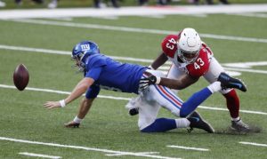Haason Reddick sets Cardinals' sack mark, defense leads win over Giants
