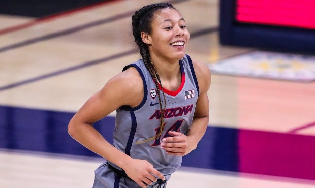 Arizona forward Sam Thomas scored 10 points in the Wildcats' 57-41 win over No. 10 Oregon on Thursd...