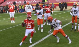 Chiefs QB Patrick Mahomes ruled out vs. Browns with concussion