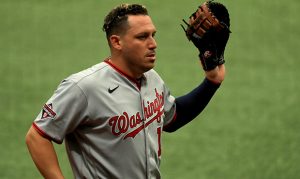 Diamondbacks sign infielder Asdrubal Cabrera to 1-year deal