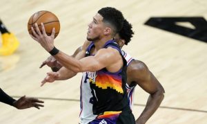 Suns match strong 76ers effort, Devin Booker stars in 5th straight win