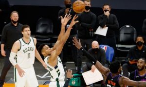 Suns hold ground to beat Bucks despite 47 from Giannis Antetokounmpo