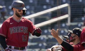 Christian Walker stays hot in D-backs' 3rd tie of spring training