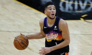 Suns G Devin Booker 'couldn't believe' Tuesday's ejection vs. Lakers