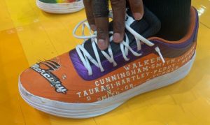 Deandre Ayton honors Phoenix Mercury with custom game kicks
