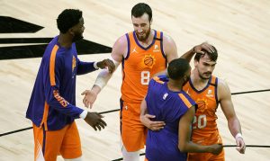 Wins on wins: Arizona sports teams run the table Friday night