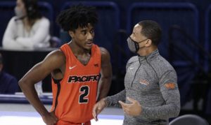 Arizona basketball plentiful with options to replace coach Sean Miller
