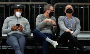 Sarver on talks with Suns' Booker about CP3 trade; potential extensions