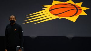 Phoenix Suns extend contract of general manager James Jones