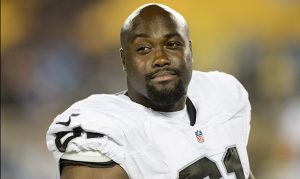 Cardinals' Rodney Hudson comes in at No. 1 in PFF's center rankings