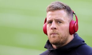 PFF ranks Cardinals' J.J. Watt, Chandler Jones as top-16 edge players