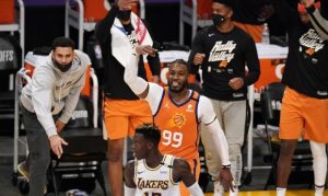 After series struggles, Jae Crowder's 3-pointers help Suns win Game 4
