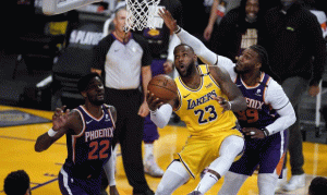 Suns arrive at a dangerous point in the series after Game 3 loss to Lakers