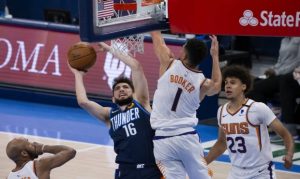 Suns stumble through finish line, do enough to beat Thunder