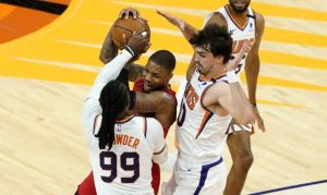 Suns scratch and claw past stupendous Lillard outing, beat Blazers