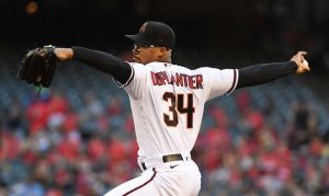 D-backs come up short in late-game rally as they fall to St. Louis in extras