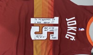 MVP Jokic gives Suns C Ayton uplifting message on signed jersey