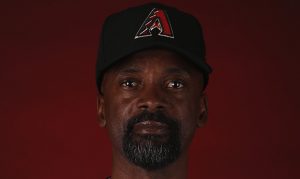 D-backs fire hitting coach Darnell Coles, assistant Eric Hinske