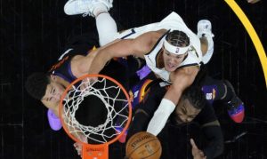 Nuggets-Suns Game 2 odds: Betting line holds in Phoenix's favor