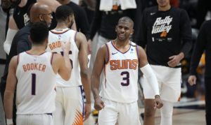 Suns remain practicing, hard at work with Chris Paul's status up in air