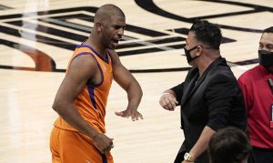 Oddsmakers peg Phoenix Suns as favorites in Game 5 vs. Clippers