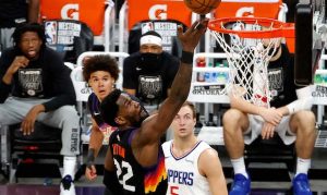 Deandre Ayton forces Clippers to ditch small-ball with Game 1 performance