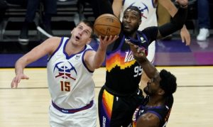 From Deandre Ayton to Torrey Craig, Suns defense flexes to beat Nuggets