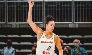 Mercury's Kia Nurse hits buzzer-beater to defeat Chicago on road
