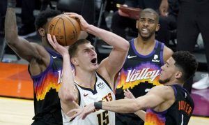 Nuggets open as slim betting favorites over Suns for Game 3