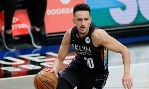 Suns pass on draft's late 1st round, bring in shooting with Landry Shamet