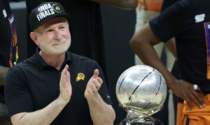 Suns owner Robert Sarver thanks fans and pledges future success