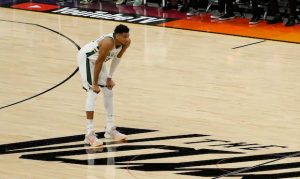 Antetokounmpo returns to Bucks lineup in Finals' Game 1 loss to Suns