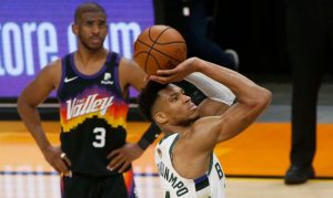 Suns' Chris Paul: Even Giannis anticipates he'll miss his free throws