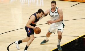 Phoenix Suns have options to replace backup C Dario Saric