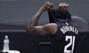 Patrick Beverley apologizes to Chris Paul for shove that led to ejection